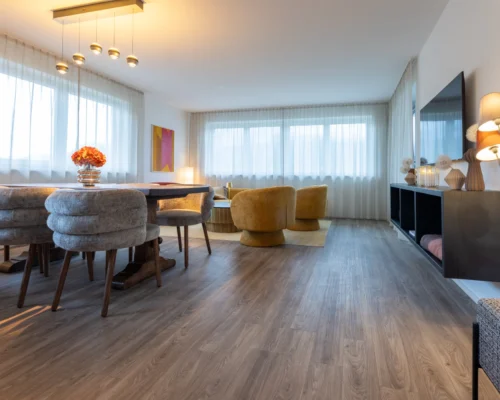 Apartement Rudi Essbereich Wohnzimmer und TV